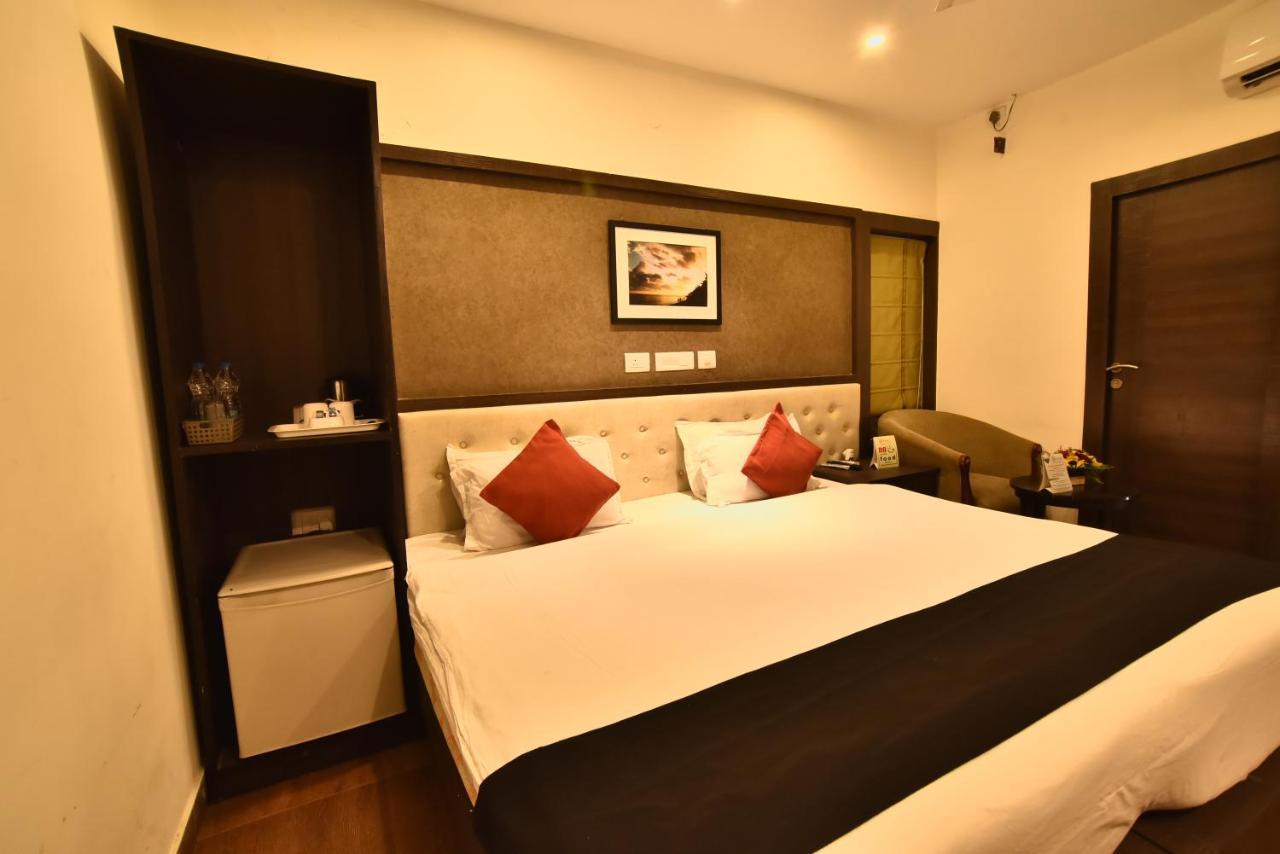 Casa Broadway-A Boutique Hotel 加尔各答 外观 照片